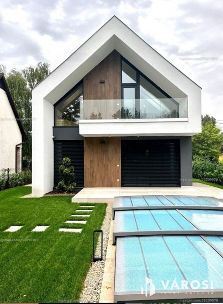 Sz�regen �J �p�t�s�,kulcsrak�sz csal�di h�z!