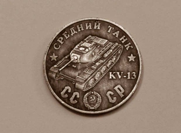Szovjet tankos emlkrem - KV-13