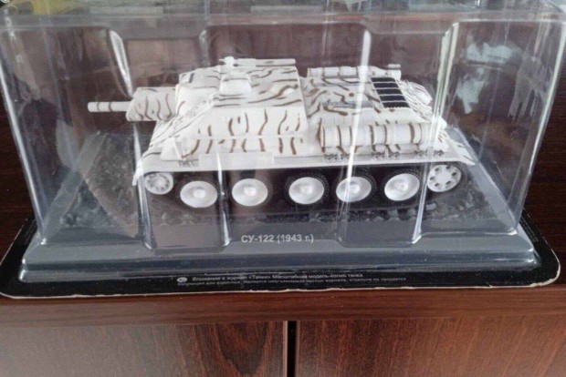 Szu 122 (1943) "Tanki dea" tank kisauto modell 1/43 Elad