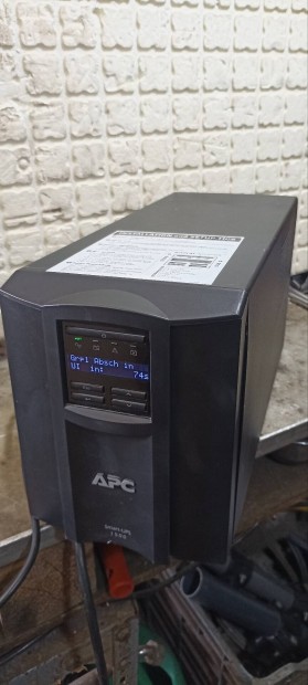 Szünetmentes tápegység Apc Smt 1500i tiszta szinuszos aksikka!!l