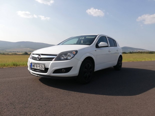 Szuper Opel Astra H 1.6  2012