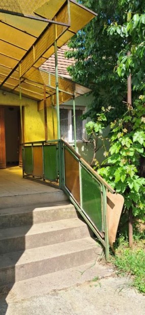 Szurdokp�sp�kii elad� 113 nm-es h�z