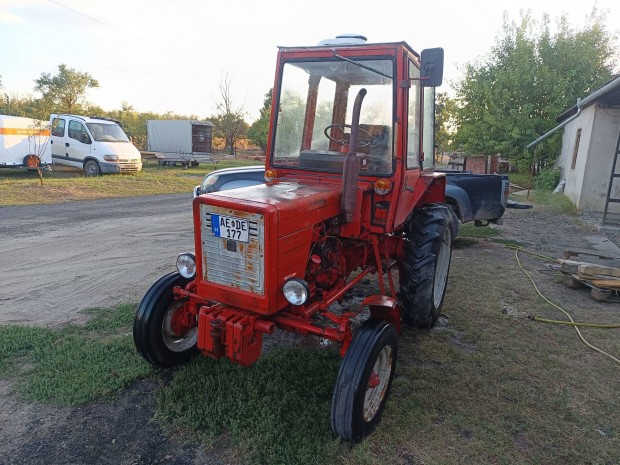 T25 Vlagyimirec traktor elad!