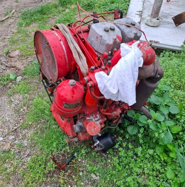 T25 kistraktor motor