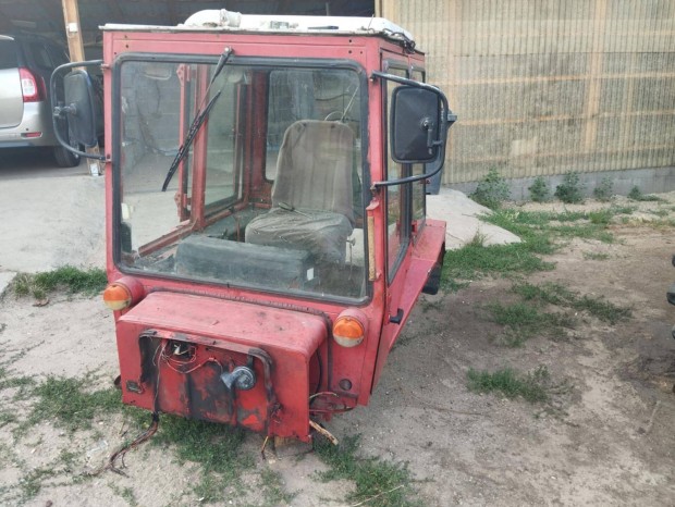 T25 kistraktor traktor levegőrendszer és fülke