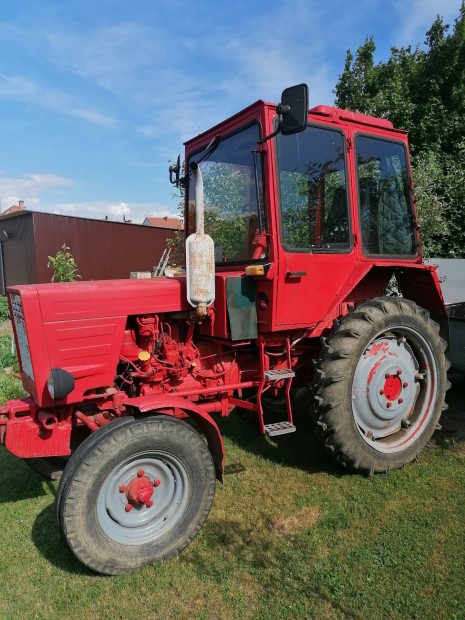T25 traktor elad