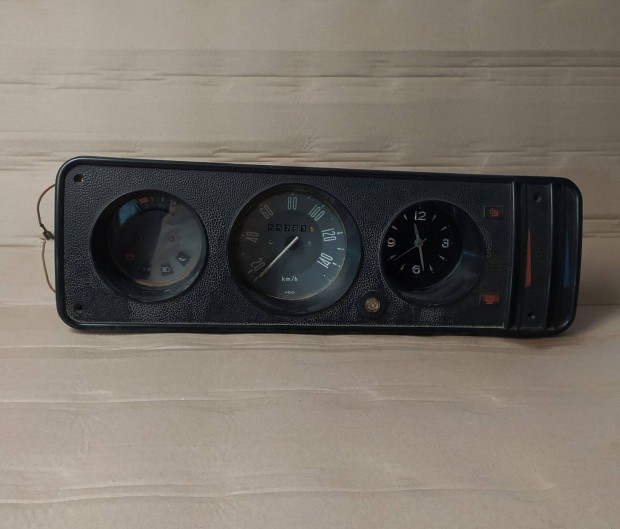 T2 Transporter m�szerfal �racsoport elad�