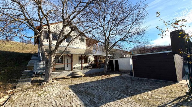 T�JRA PANOR�M�S LAK�H�Z S�GV�RON