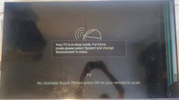 TCL 50C715K 50 colos Qled tv betört kijelzővel új ledekkel