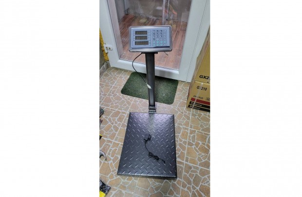 TCS digitlis LCD kijelzs oszlopos mrleg lehajthats 300kg