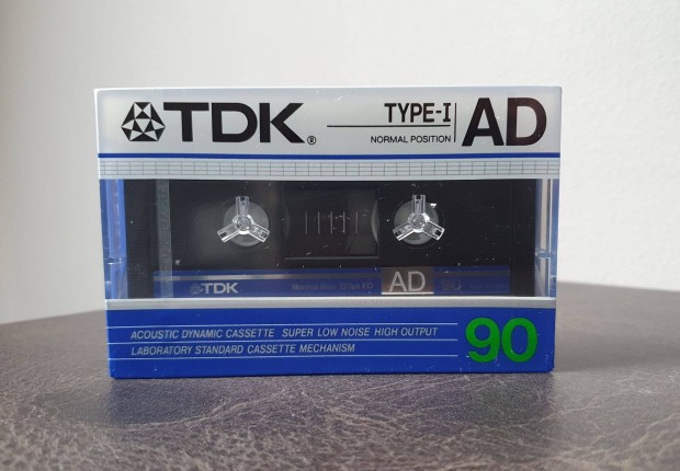TDK Ad90 bontatlan, audio kazetta