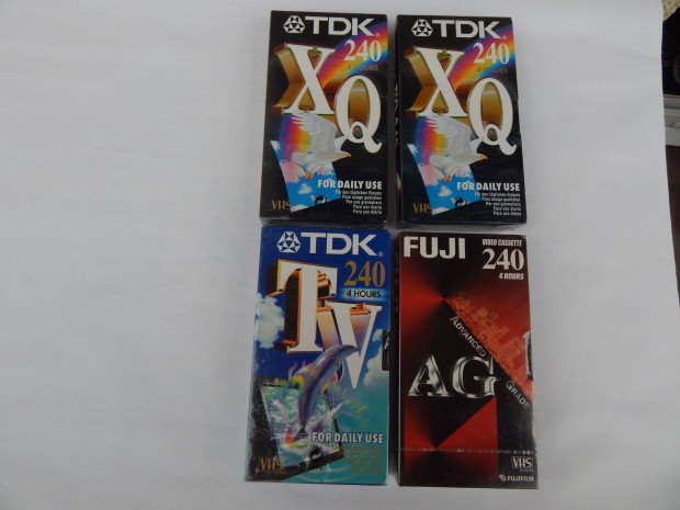 TDK s Fuji 240 perces VHS kazettk Bontatlan Flis