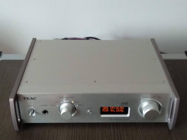 TEAC UD-501 DSD Dxd DAC s fejhallgaterst, jszer llapotban