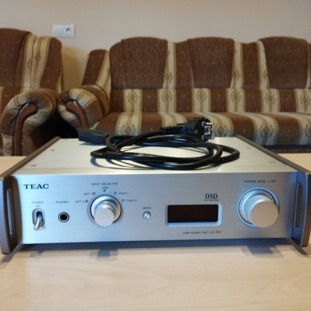 TEAC UD-501 USB DAC fejhallgaterst