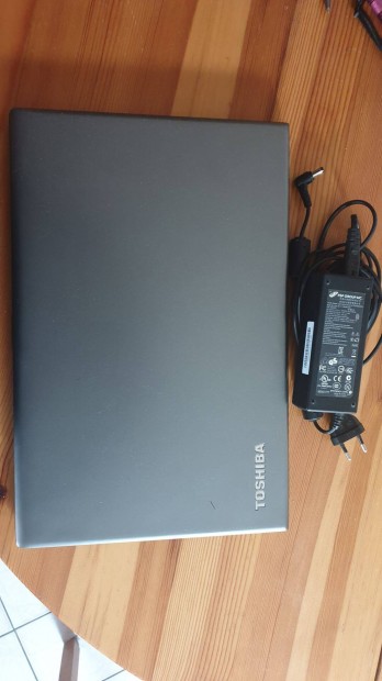 TOSHIBA Tecra laptop