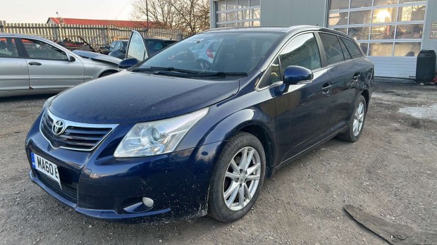 TOYOTA AVENSIS 2,0D T27 KOMBI JOBB K, MA elad�
