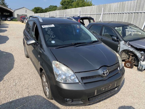 TOYOTA COROLLA VERSO 2,0D JOBB K,MANUAL elad�