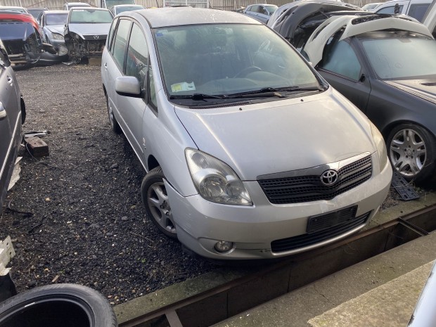 TOYOTA COROLLA VERSO D4D BAL K, MANUAL elad�