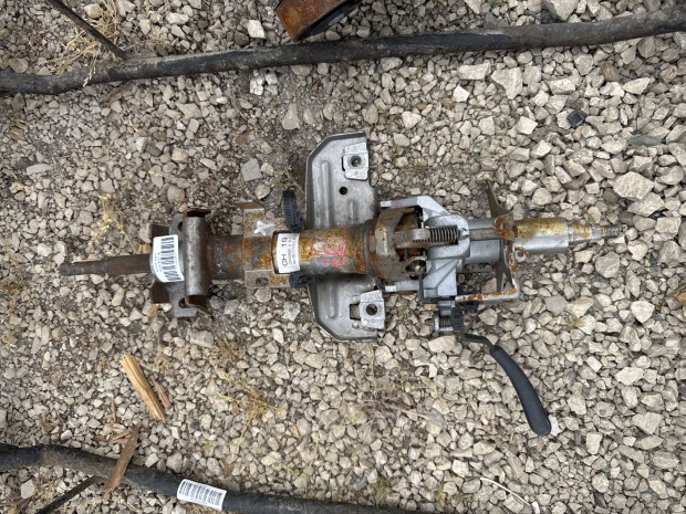 TOYOTA HI-ACE KORMNY OSZLOP elad