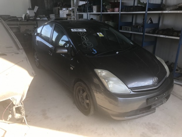 TOYOTA PRIUS 1,5 BENZIN JOBB K elad�