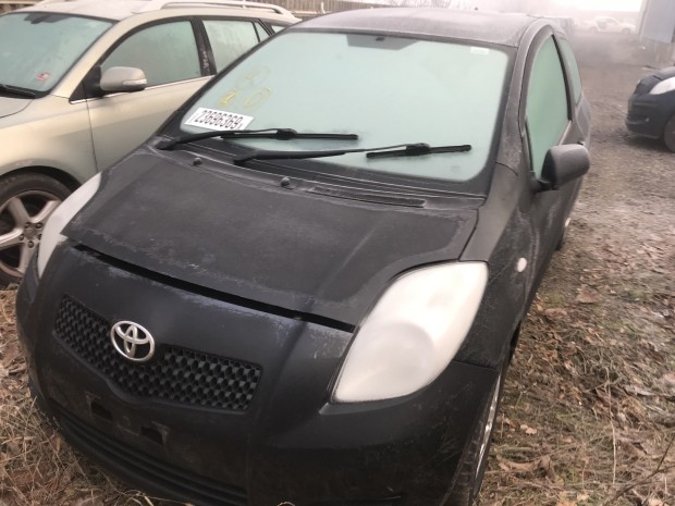 TOYOTA YARIS 1,3 JOBB K, MANUAL elad�