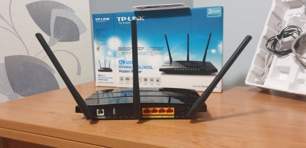 TP-Link Archer VR400 router