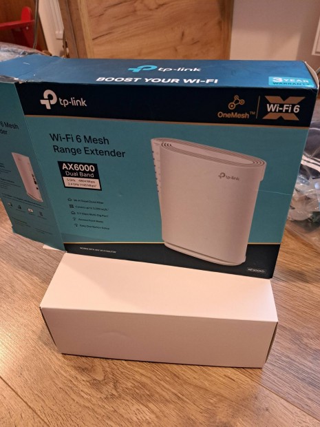 TP-Link RE900XD Wi-Fi 6 Dual-Band AX6000 Range Extender,