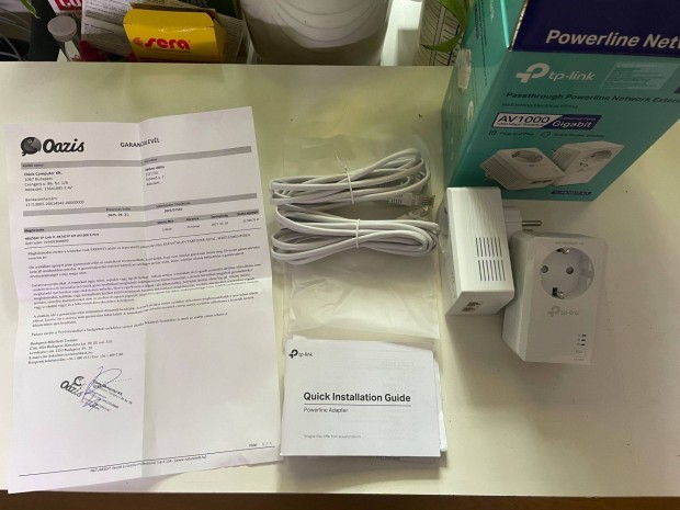 TP-Link TL-PA7027P KIT Powerline adapter