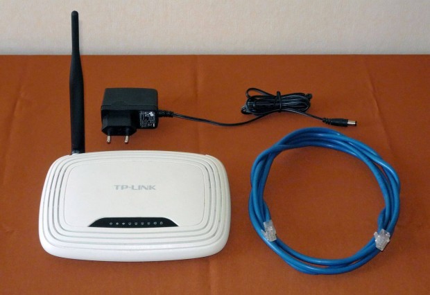 TP-Link TL-WR740N router - adapterrel s ethernet kbellel 150 Mbps