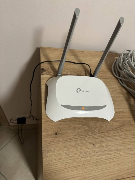 TP Link TL-WR840N wireless router