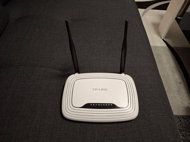 TP-Link TL-WR841N router (300mbps)