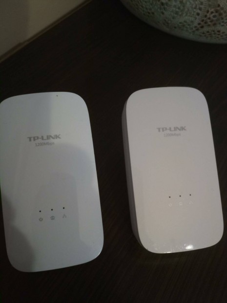 TP -link elad AV1200