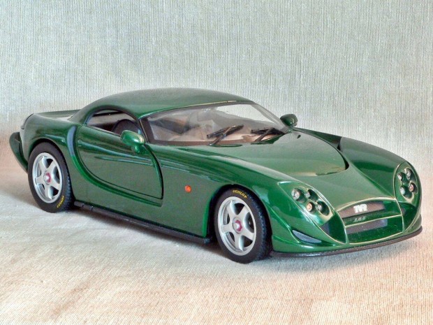 TVR Speed 12 Concept (1996) modellaut 1:18