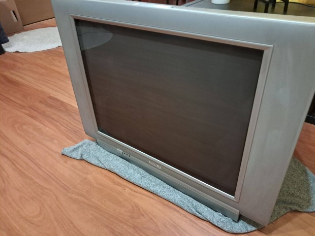 TV (Philips, "dobozos") ingyen elvihet�