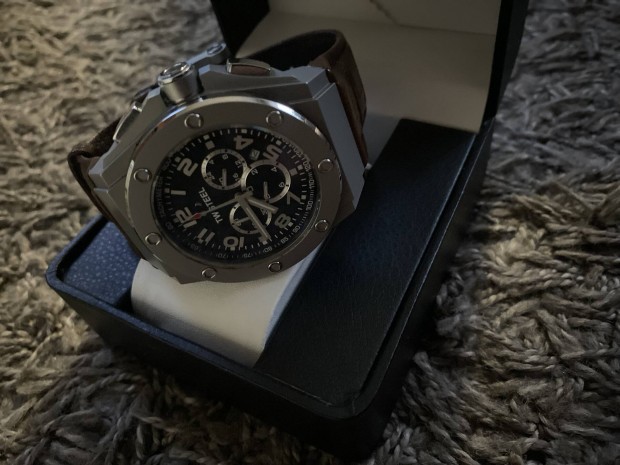TW Steel Black Dial Chronograph Quartz Zafír üveges Óra CEO CE4014