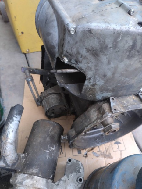 TZ4K kistraktor motor elad� Gy�r �nind�t� n�lk�l 