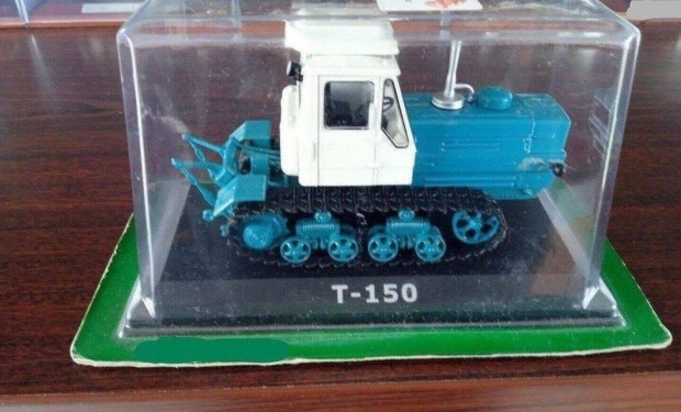 T 150 1974vi traktor kisauto modell 1/43 Elad