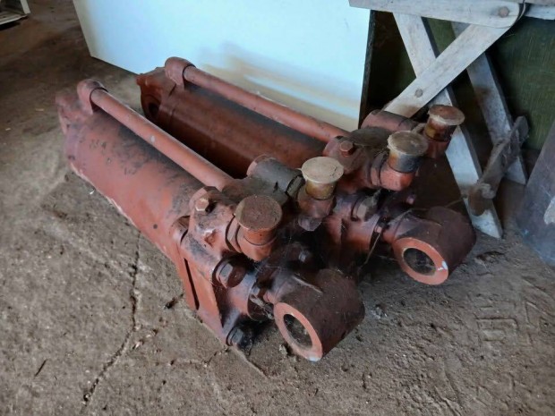 T-150 hátsó. Rigol eke gyári új munkahenger eladó