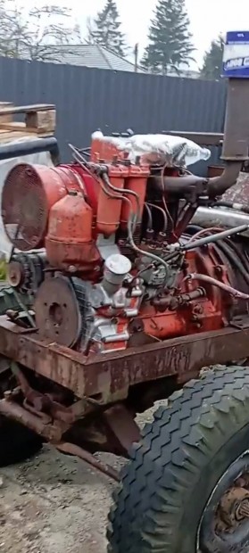 T 25 traktor motor , Gaz 66 váltó és terepváltó