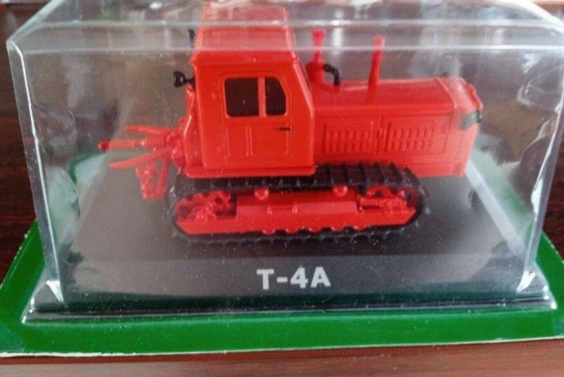 T-4A traktor kisauto modell 1/43 Elad