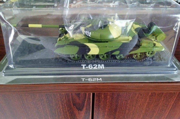 T 62M "modimo" tank kisauto modell 1/43 Elad