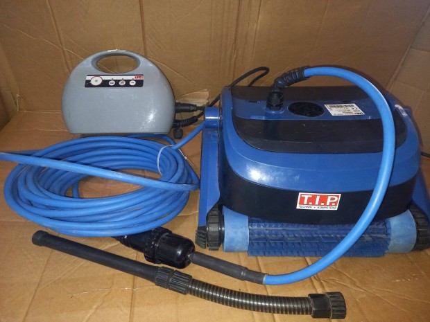 T.I.P. Sweeper 18000 3D medencetisztító robot