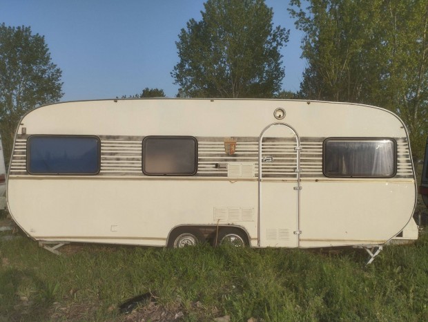 Tabbert lakkocsi teleptsre - 6 mter