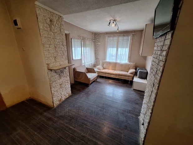 Tabon csendes utc�ban azonnal k�lt�zhet� csal�di h�z elad�!