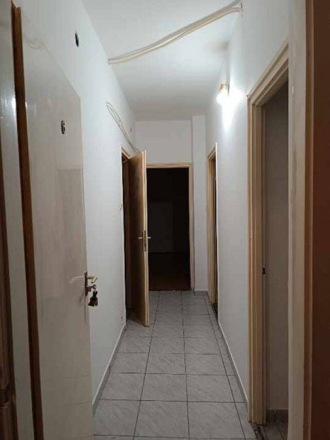 Tborfalva II.emeleti 1/2 szobs laks elad