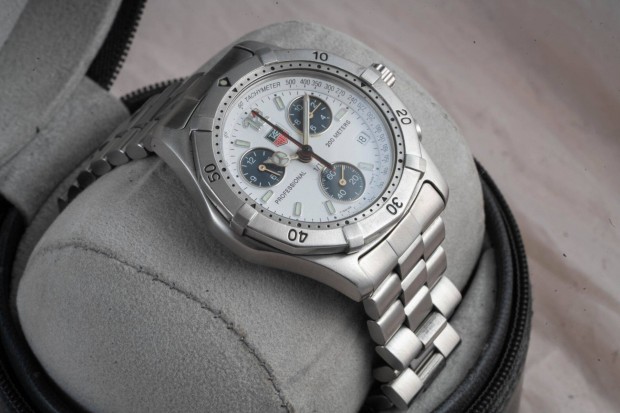 Tag Heuer Professional 200m Chronograph