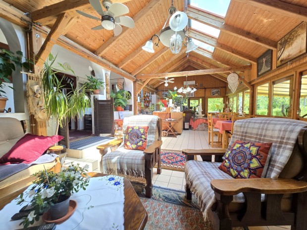 T�gas Otthon �s T�k�letes Befektet�s - Kehidakust�nyban