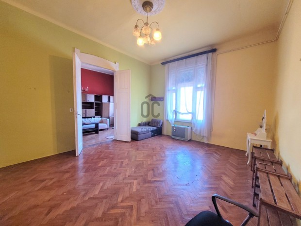 T�gas,  3 szob�s lak�s �jpesten, ahol a k�nyelem �s a v�rosi �let tal�