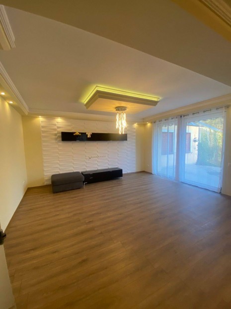 T�gas, sokoldal� ikerh�z a Kalevala S�t�nyon