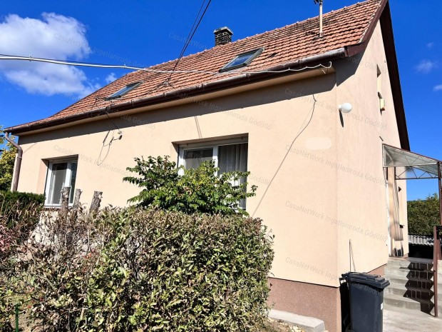 T�gas szob�k, �n�ll� csal�di h�z